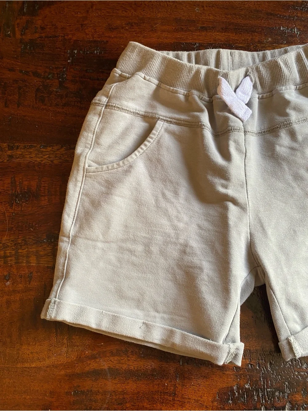 Little bipsy harem shorts boys size 8 beige cream